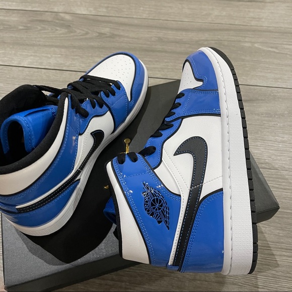 Air Jordan 1 Mid Men’s Signal Blue - Picture 5 of 8
